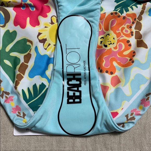 Beach Riot Women’s Small Floral Bikini Set Costal Tropical Vacation Beach - Picture 9 of 9